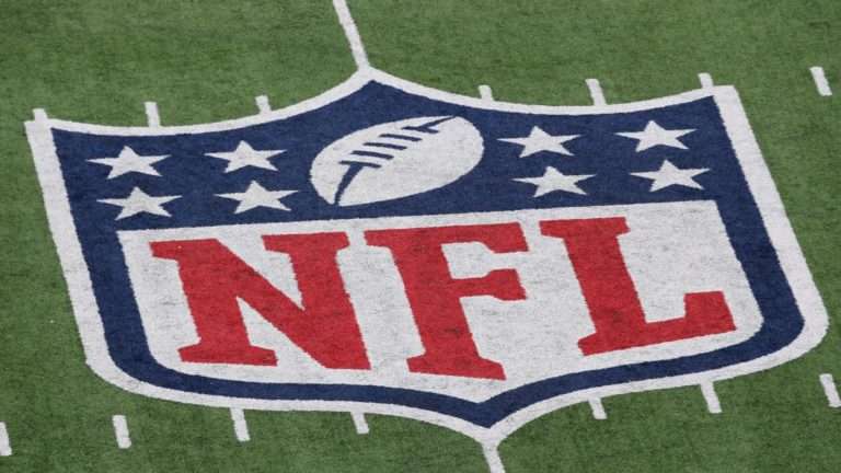 NFL ponúka odkúpenie viac ako 200 zamestnancom