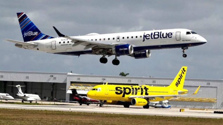 Neúspešné odkúpenie JetBlue necháva Spirit Airlines pred ťažkou cestou vpred
