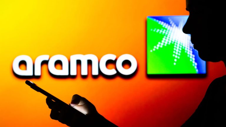 Saudskoarabská spoločnosť Aramco zastavuje plány na zvýšenie maximálnej kapacity produkcie ropy