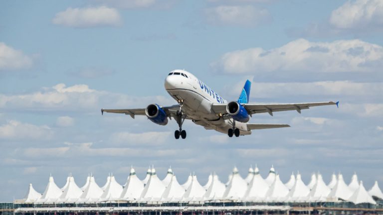 Prečo United Airlines investovali 1 miliardu dolárov do letiska v Denveri