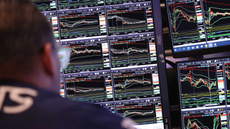 Akciové trhy: Dow prerušil sériu strát