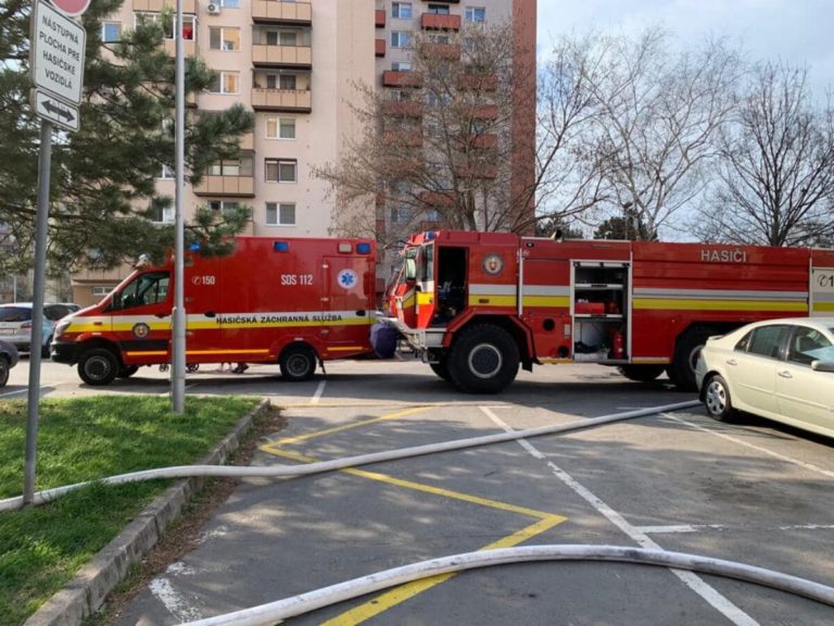 Hasiči v Banskobystrickom kraji mali menej výjazdov, pri požiaroch však prišlo o život šesť ľudí
