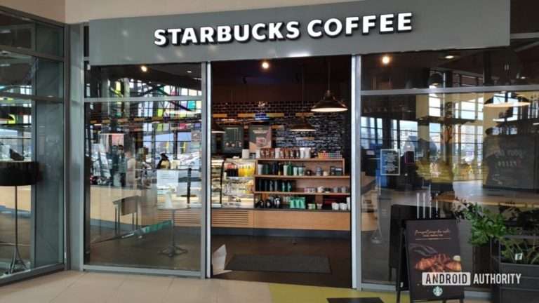 Starbucks obvinili z manipulácie platieb za aplikácie so ziskom 900 miliónov dolárov