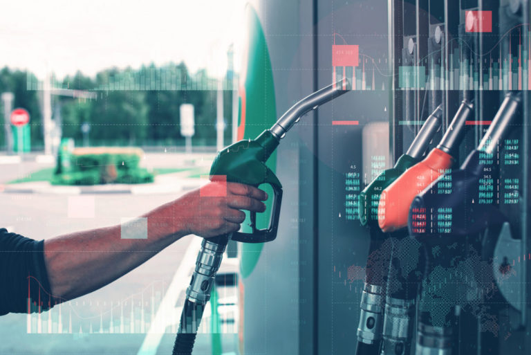 Tankovanie na slovenských čerpacích staniciach bude drahšie, analytici predpokladajú zvýšenie cien pohonných látok