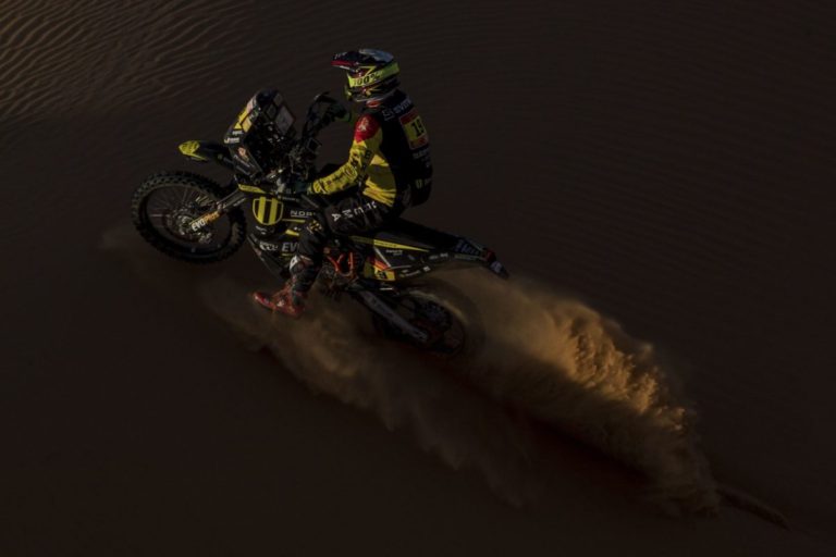 Svitko skončil v 7. etape Rely Dakar v Top 10, Branch stráca na vedúceho Brabca iba sekundu