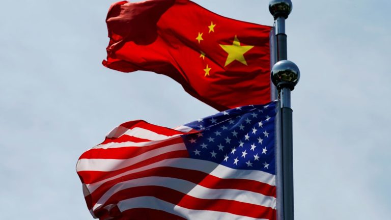 Čína uvaliť 34% odvetných tarify na všetok tovar dovážaný z USA