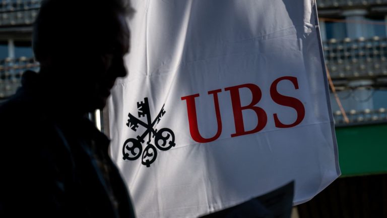 UBS prekonala očakávania ziskov a oznámila spätný odkup akcií až do výšky 1 miliardy USD