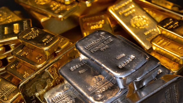 Ceny zlata dosiahnu 2 200 USD a striebro čaká nadvýkon, hovorí UBS