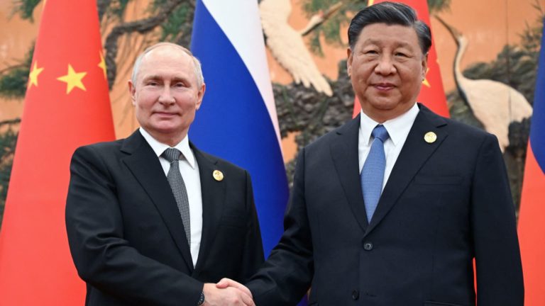 USA zvažujú sankcionovať čínske firmy napomáhajúce ruskej vojne