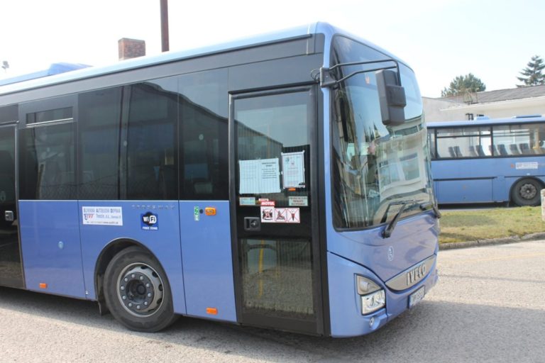 Trenčiansky samosprávny kraj po roku zrušil verejné obstarávanie na prímestskú autobusovú dopravu