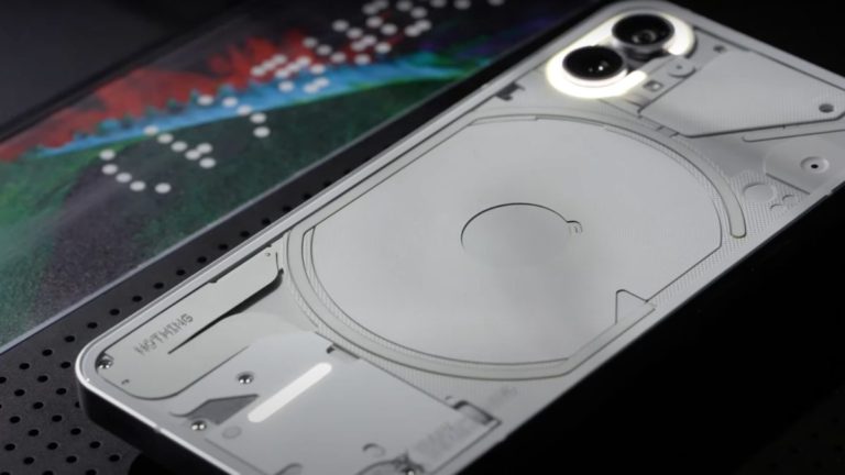 Čakanie sa skončilo: Nothing Phone 1 dostáva aktualizáciu Android 14 s Nothing OS 2.5