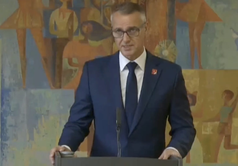 Vďaka eurofondom bude v osadách aj v obciach bezpečnejšie, takmer 82 miliónov eur pôjde na rómske hliadky (video)