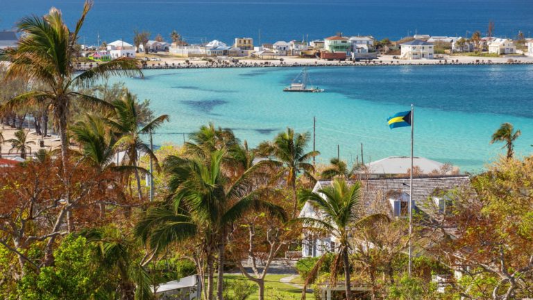 Žiadne spomalenie výdavkov medzi bohatými na tomto bahamskom ostrove