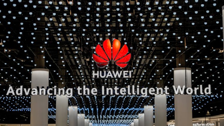 Zisk spoločnosti Huawei sa v roku 2023 zdvojnásobil, keď sa obchod so smartfónmi zvýšil