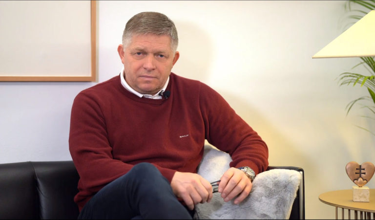 Suverenita sa podľa Fica v Európe nenosí. Za jedinú zbraň Slovenska považuje vykonávanie suverénnej zahraničnej politiky (video)