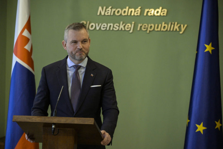 Pellegrini je prekvapený z rozhodnutia českej vlády ukončiť konzultácie s Ficovou vládou