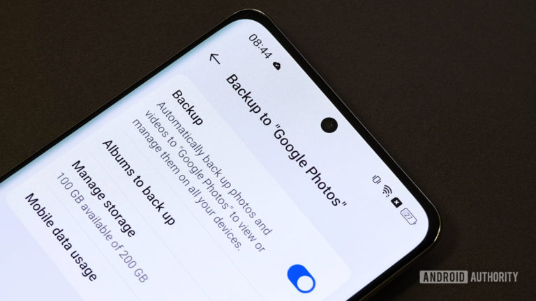 Aplikácia Galéria akcií vášho telefónu práve dostala fantastickú inováciu Fotiek Google