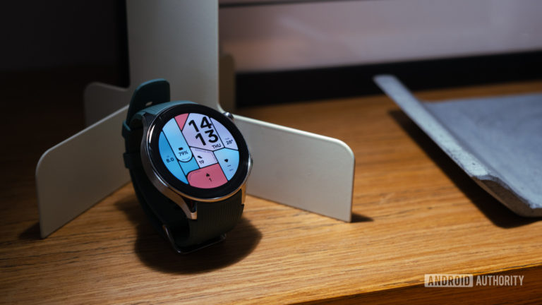 OnePlus Watch 2: Skvelé inteligentné hodinky, ktoré brzdia nedostatky Google