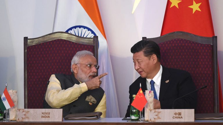 Ako India vyzýva Čínu ako ázijskú technologickú veľmoc