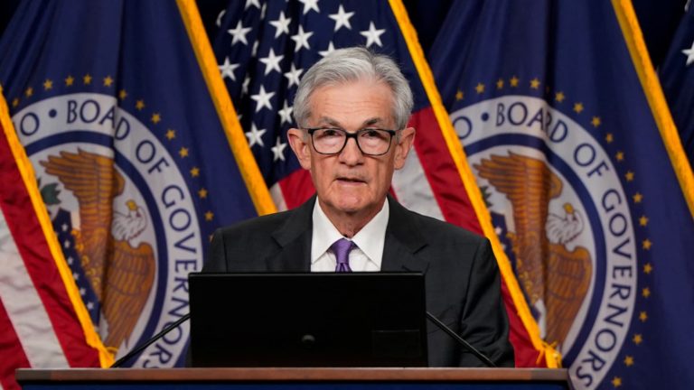 Fed chce viac dôvery, že inflácia sa pohybuje smerom k 2% cieľu, naznačujú zápisnice zo zasadnutia