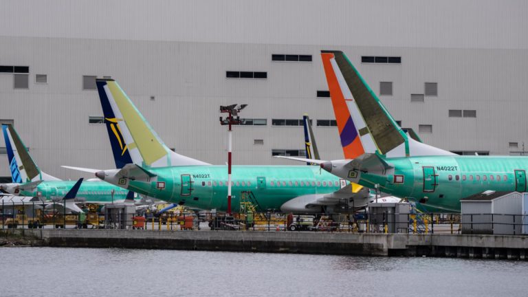 Ministerstvo spravodlivosti tvrdí, že Boeing porušil dohodu z roku 2021, ktorá ho chránila pred obvineniami z trestného činu za nehody 737 Max