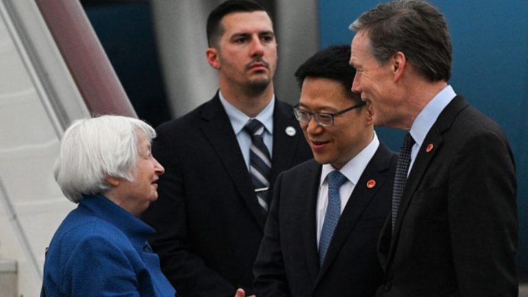 Yellenová začína čínske stretnutia s obavami z nadmernej kapacity a podporuje trhovo orientované reformy