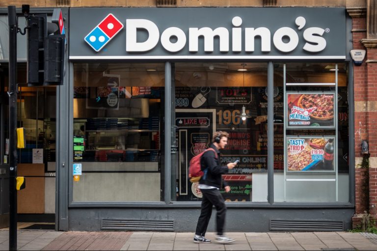 Pizza Domino vám zaplatí za sprepitné vášmu vodičovi
