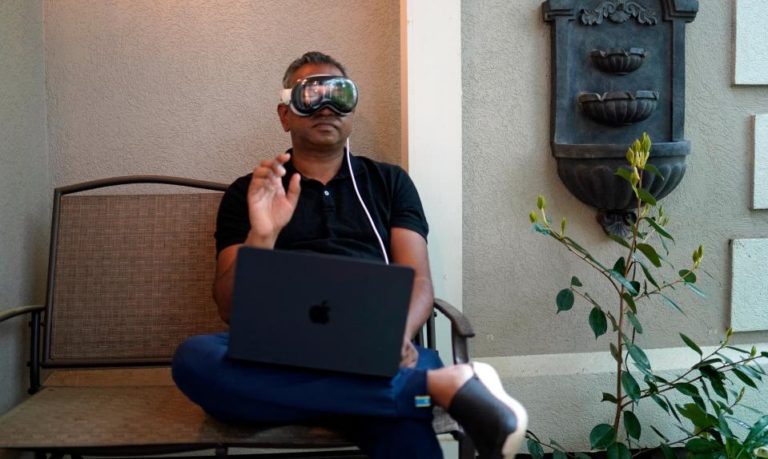 Apple Vision Pro o dva mesiace neskôr: Teleprezentačný sen
