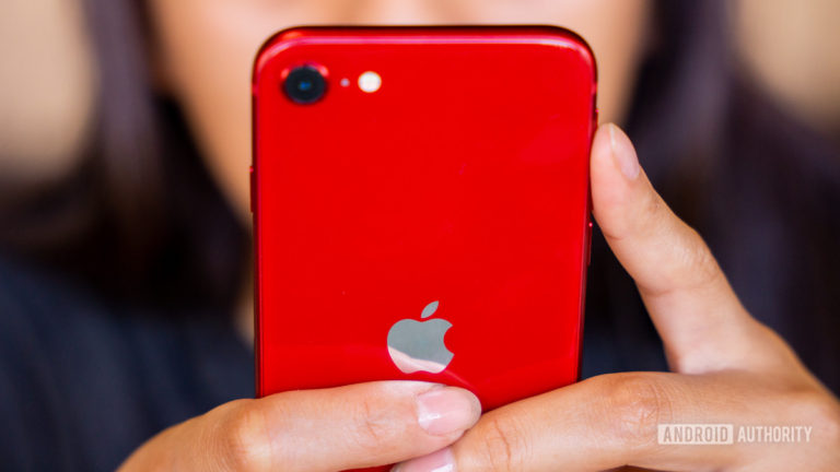 Apple Pays: Používatelia iPhone si môžu nárokovať až 150 dolárov za spomalenie výkonu