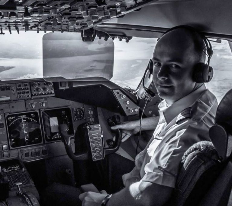 „Táto technológia nám nepatrí,“ hovorí pilot, ktorý videl UAP rýchlosťou 30 000 mph