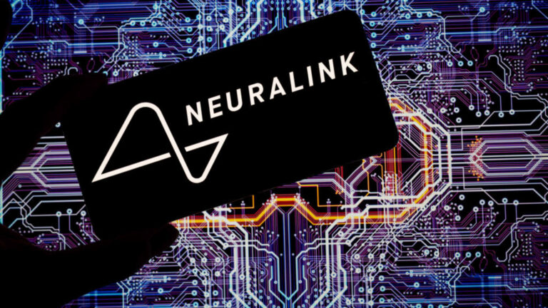 Neuralink hovorí, že jeho prvý implantát v ľudskom mozgu naráža na problém