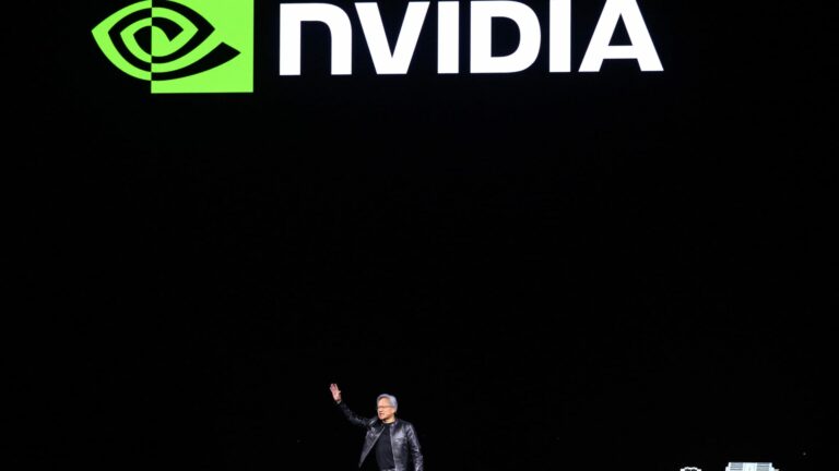 Dow klesá o 600 bodov, Nvidia stúpa