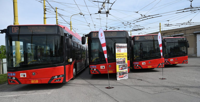 Dopravný podnik mesta Prešov uviedol do prevádzky prvé parciálne trolejbusy, ich štandardnou súčasťou sú aj USB nabíjačky