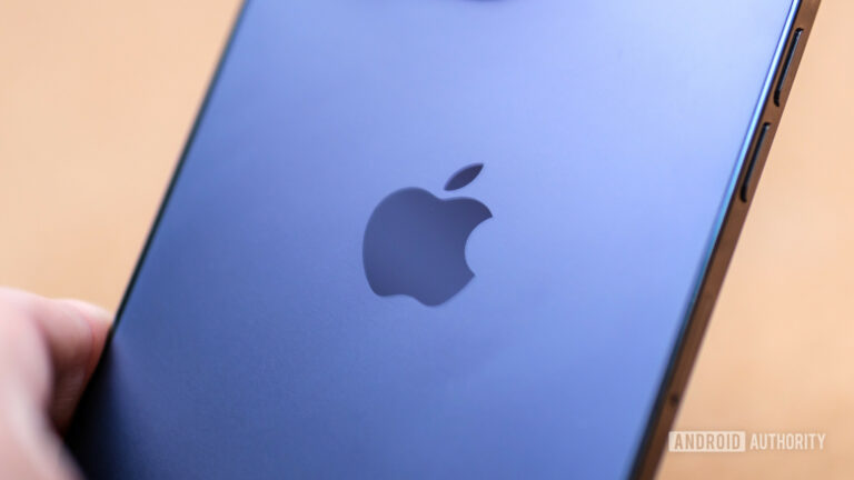 Skladacie zariadenia od Apple by mohli prísť už v roku 2025, uvádza správa