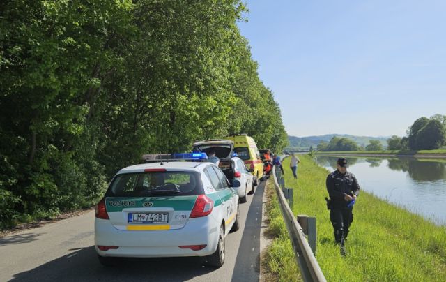 V kanáli pri Bytči našli mŕtveho muža, údajne mal mať zviazané ruky