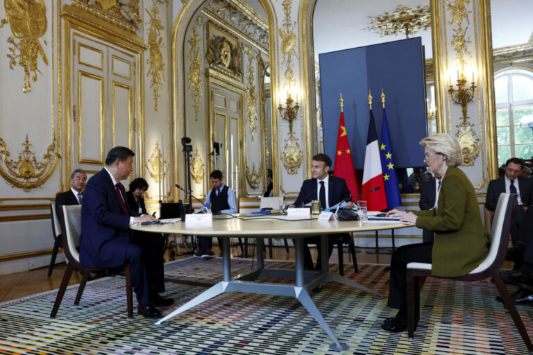 Von der Leyenová naliehala na čínskeho prezidenta, aby využil vplyv Pekingu na zastavenie vojny na Ukrajine (foto)