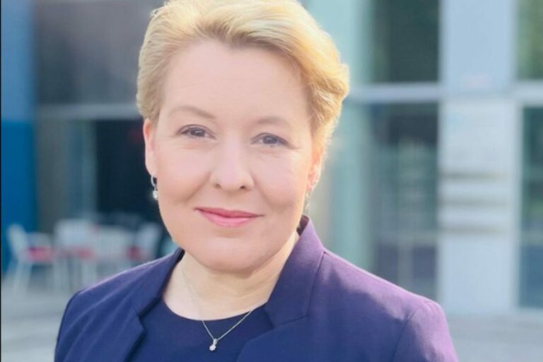Popredná berlínska politička Giffeyová sa stala obeťou napadnutia, pred voľbami do europarlamentu narastajú obavy z násilia