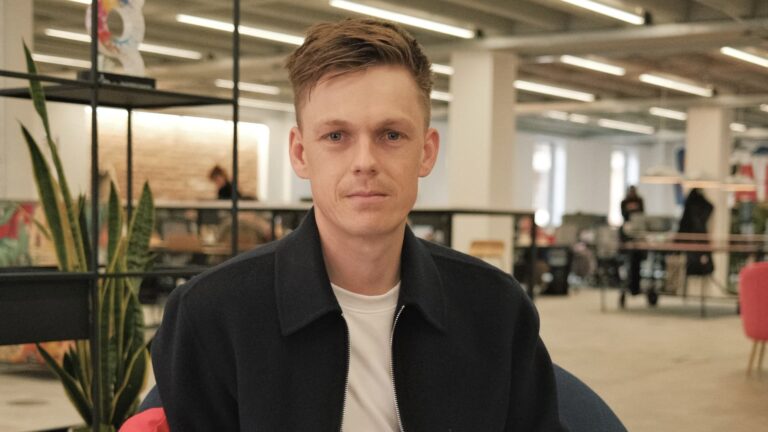 Senzácia na YouTube Caspar Lee o tom, prečo skončil, aby vybudoval obchodné impérium