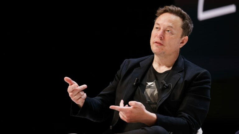 Tesla tento rok zmenšila počet zamestnancov o minimálne 14 %, ukazuje interné číslo
