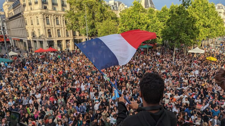 ‚Blowout‘ vo Francúzsku náklady na pôžičky ešte len prídu: David Roche