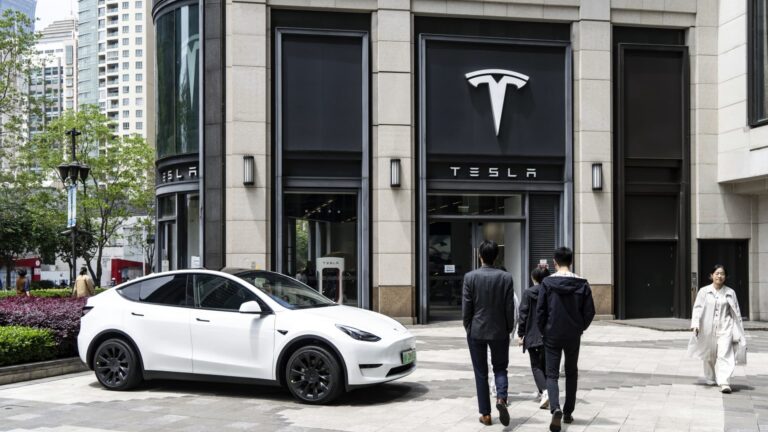 Musk hovorí, že očakáva, že Čína schváli úplnú autonómnu jazdu do konca roka