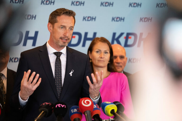 Dostavba Detskej fakultnej nemocnice v Košiciach sa zrealizuje najmä vďaka nášmu tlaku, tvrdia demokrati (video)