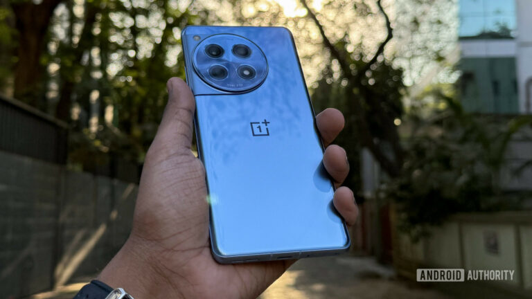 OnePlus by mohol pracovať na generovaní súhrnov pre hlasové nahrávky (zrušenie APK)