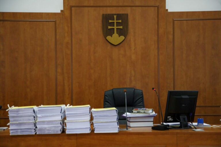Proces s kuchárom obžalovaným z brutálnej vraždy priateľky začne v auguste