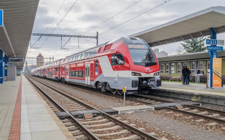 ZSSK: Meškania vlakov sme znížili, toto je ich 10 najčastejších príčin