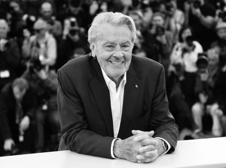 Zomrel legendárny francúzsky herec Alain Delon