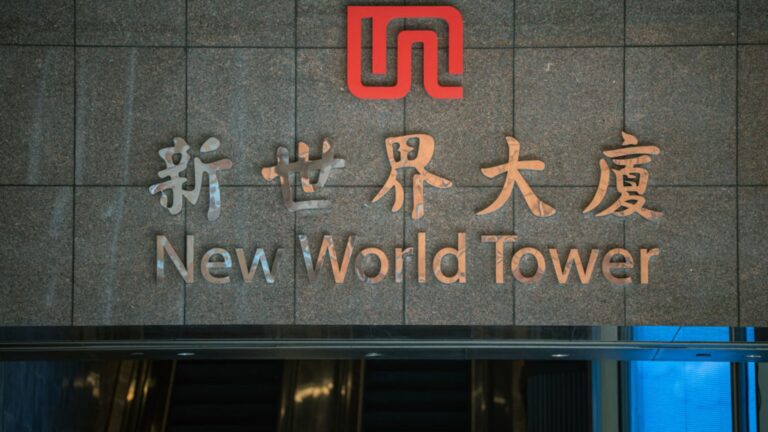 Akcie hongkonského New World Development po rezignácii generálneho riaditeľa vzrástli o 23 %.