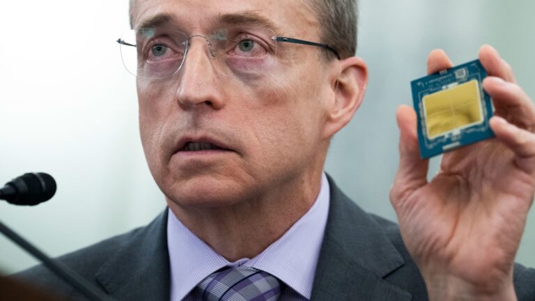Intel hľadá miliardy za menšinový podiel v biznise Altera, hovoria zdroje