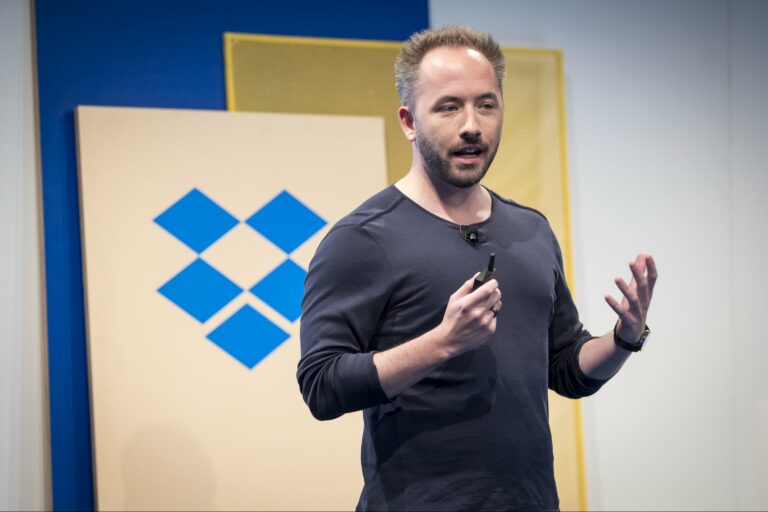 Dropbox prepúšťa viac ako 500 zamestnancov