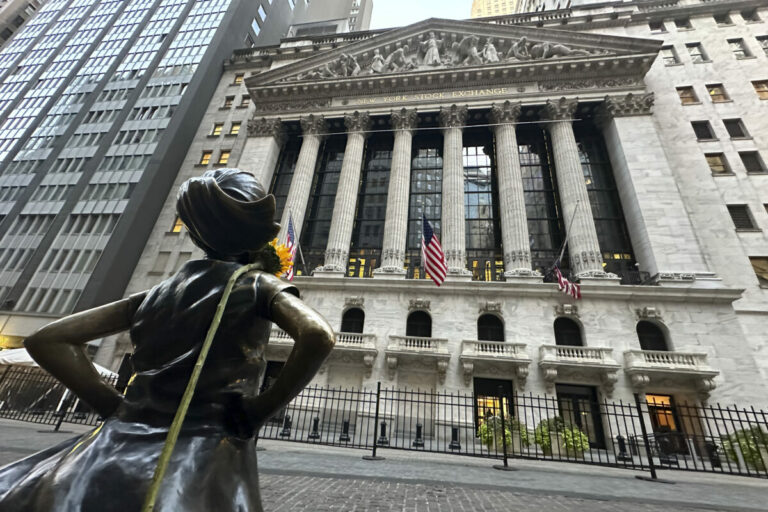 Trhy na Wall Street majú za sebou najlepší týždeň za ostatný rok, ovplyvnili ich prezidentské voľby či zníženie úrokových sadzieb